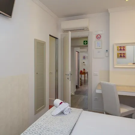Zefiro Home Bed & Breakfast 4*