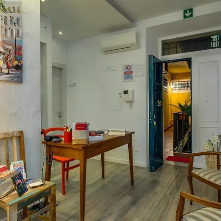 Zefiro Home Bed & Breakfast 4*